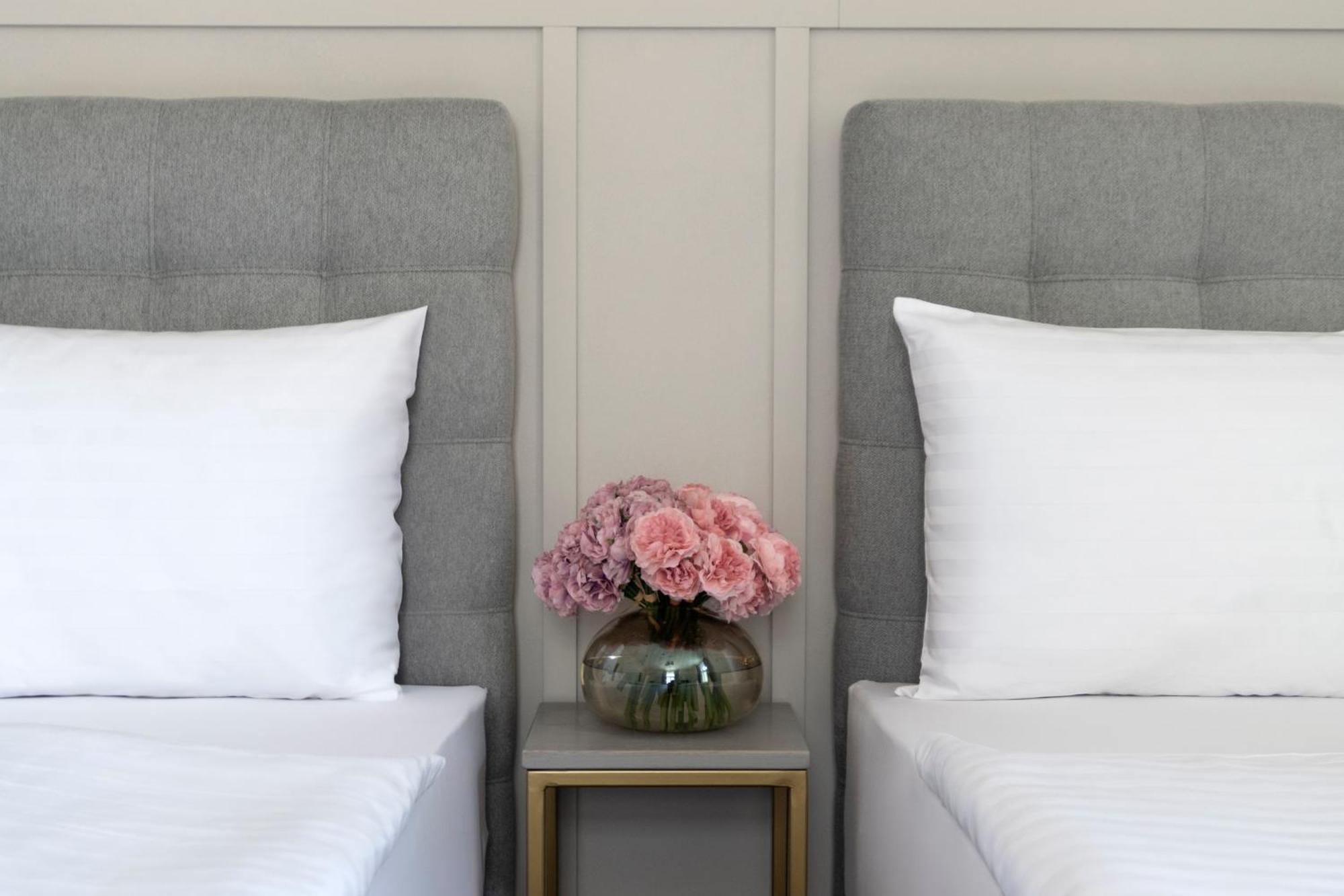Encore Boutique Residence By Dwellfort Prague Extérieur photo